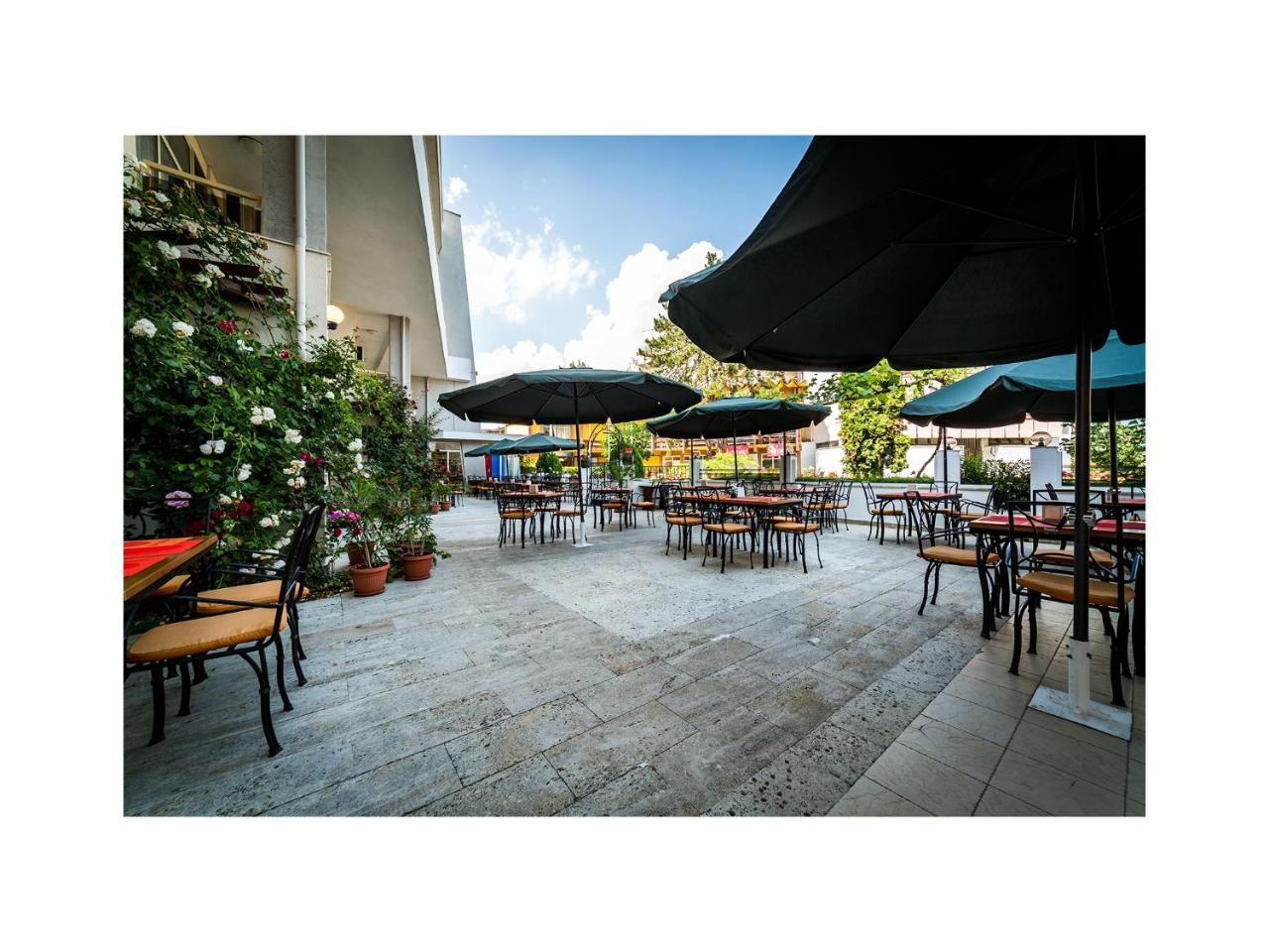 סאני ביץ' Hotel Golden Dune מראה חיצוני תמונה
